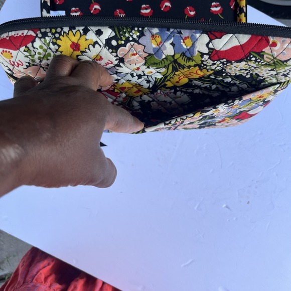 Vera Bradley - Floral Tablet Kindle iPad Case Hard Shell Poppy Field. - Picture 13 of 16